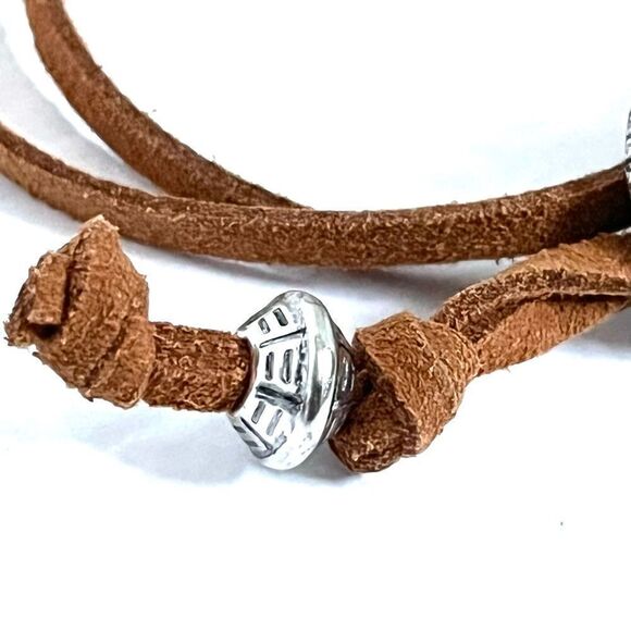 Women’s Turquoise Pendant Adjustable Bracelet - Picture 4 of 5